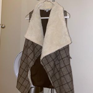 NWOT Sherpa vest S